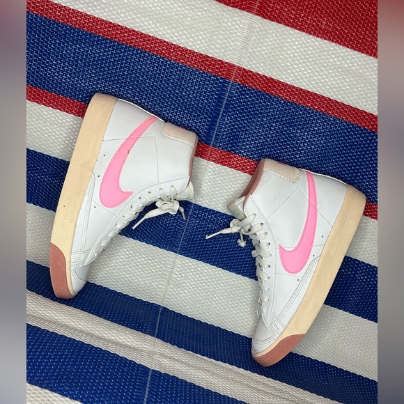 🎉✨ THROWBACK - Nike Blazer Mid '77 GS Guava Ice/Jade Summit White Sneakers 4.5 Y - Picture 8 of 17
